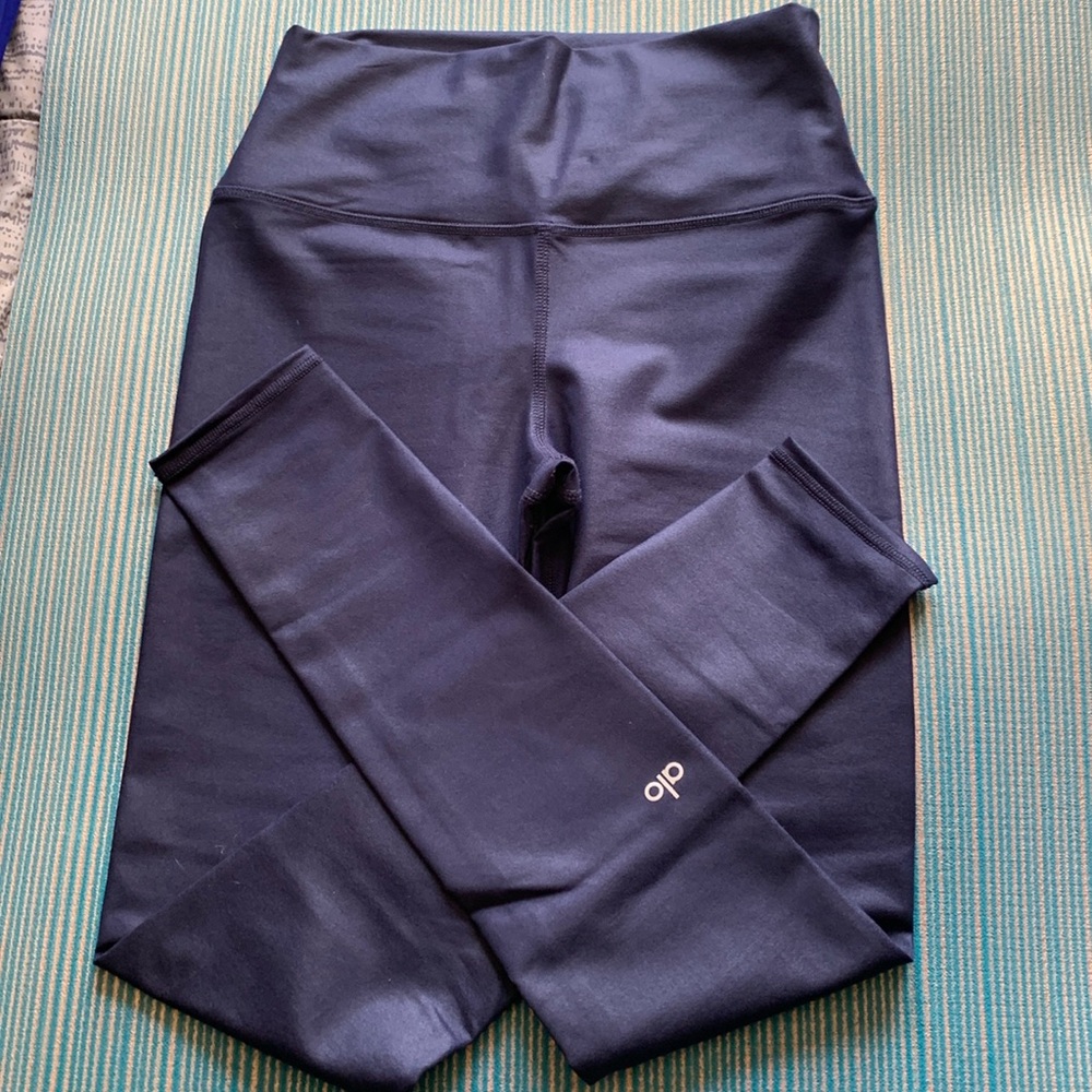 NWOT Alo Yoga Airbrush Leggings True Navy Medium  28”